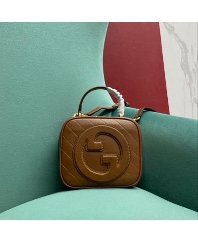 Shop Louis Vuitton Easy pouch on strap (M80349) by design◇base