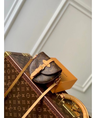 LOUIS VUITTON Micro Chantilly