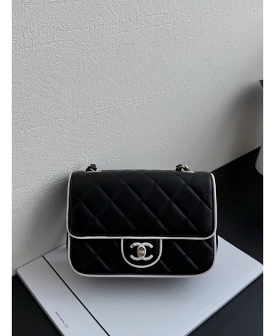 Clutch con catena CHANEL
