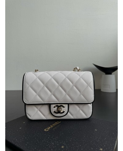 Clutch con catena CHANEL