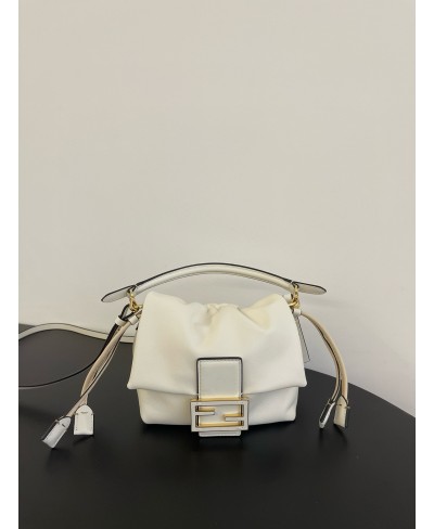 FENDI Mamma Baguette Small