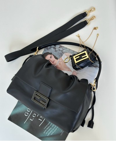 FENDI Mamma Baguette Large