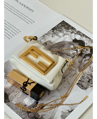 FENDI Mamma Baguette Nano