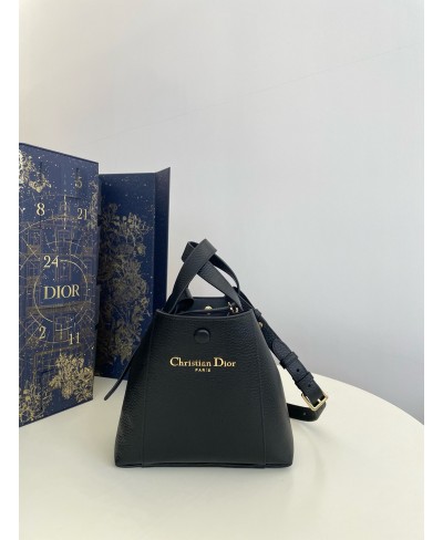 CHRISTIAN DIOR Small Signature Bucket Bag