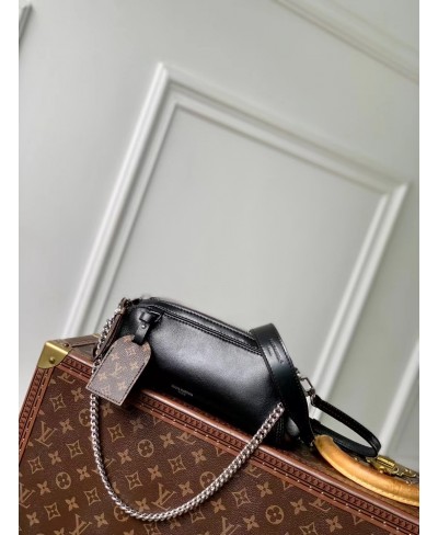 LOUIS VUITTON Pochette Vibe