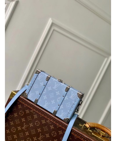 LOUIS VUITTON Wallet Trunk Taigarama