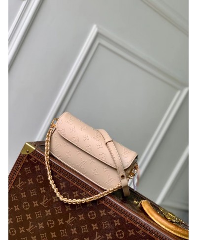 LOUIS VUITTON Wallet On Chain Ivy