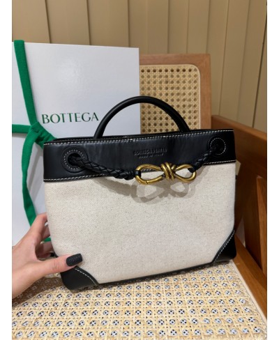 Andiamo piccola BOTTEGA VENETA