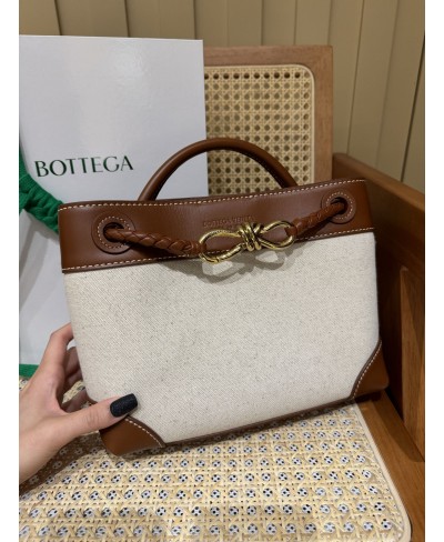 BOTTEGA VENETA Small Andiamo