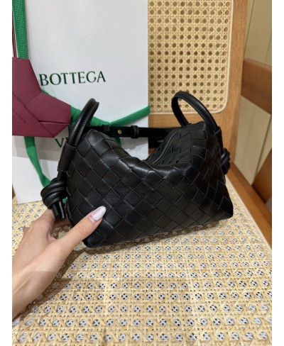Loop top handle BOTTEGA VENETA