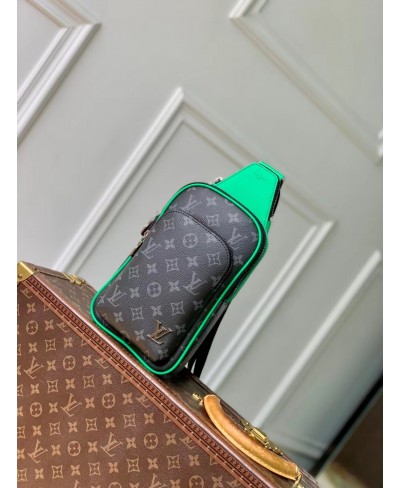 LOUIS VUITTON Avenue Slingbag PM