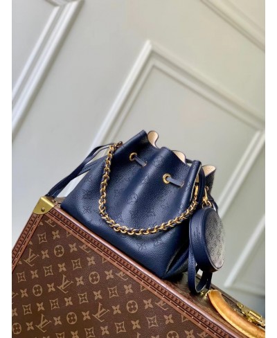 LOUIS VUITTON Bella