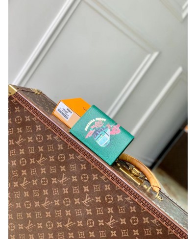 LOUIS VUITTON Passport Cover