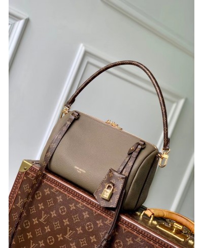 LOUIS VUITTON Express PM