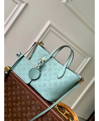 LOUIS VUITTON Blossom PM