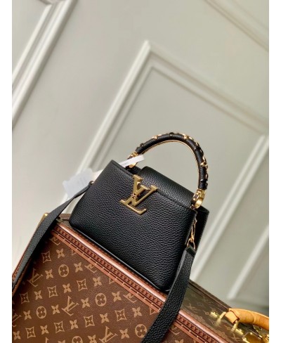LOUIS VUITTON Capucines mini