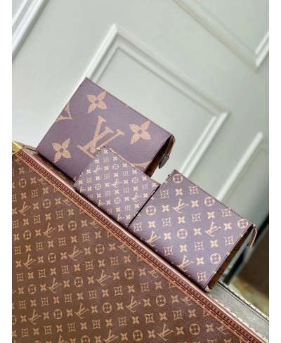 LOUIS VUITTON Trio Toilet Pouch