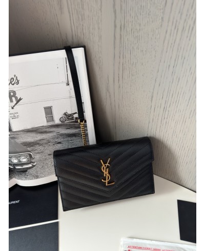SAINT LAURENT CASSANDRE ENVELOPE CHAIN WALLET IN GRAIN DE POUDRE LEATHER