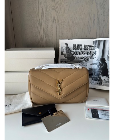 SAINT LAURENT LOULOU small in MATELASSÉ lambskin