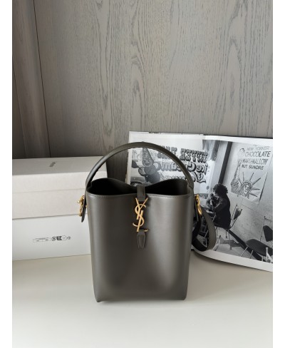 SAINT LAURENT LE 37 small in shiny leather
