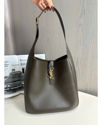 Le 5 à 7 large morbida in pelle martellata SAINT LAURENT