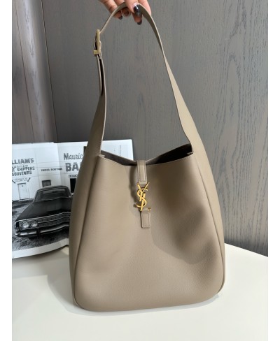 Le 5 à 7 large morbida in pelle martellata SAINT LAURENT