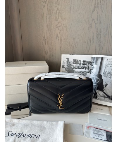 SAINT LAURENT LOULOU medium in MATELASSÉ lambskin