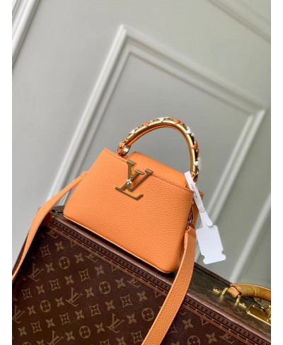 Capucines Mini LOUIS VUITTON