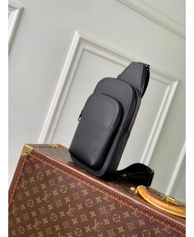 LOUIS VUITTON Avenue Slingbag PM