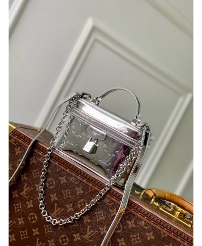 Pochette Vanity con catenella LOUIS VUITTON
