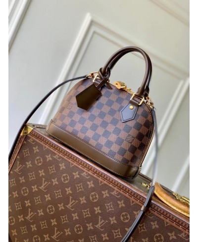 LOUIS VUITTON Alma BB