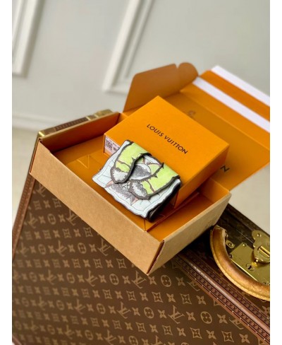 LOUIS VUITTON Pawket Purse