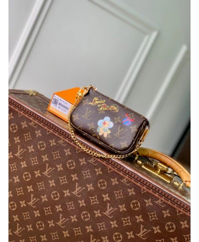 LOUIS VUITTON Mini Pochette Accessoires