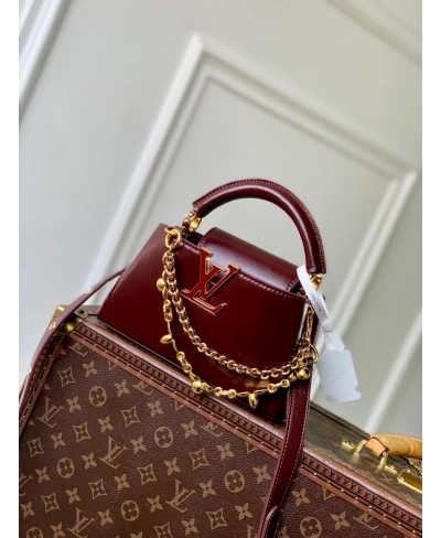 LOUIS VUITTON Capucines East-West Mini