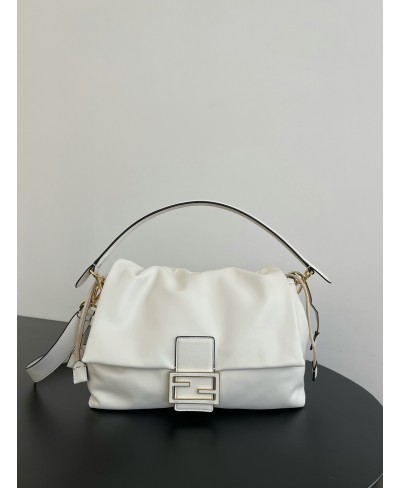 FENDI Mamma Baguette Large