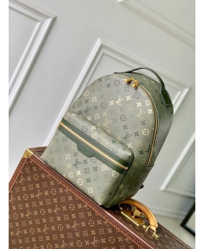 LOUIS VUITTON Discovery Backpack PM