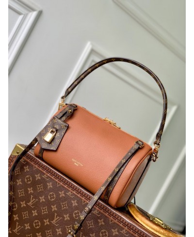 LOUIS VUITTON Express PM