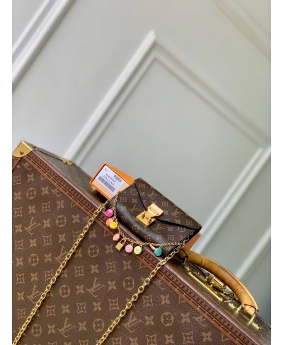 LOUIS VUITTON Pouch Metis Belt