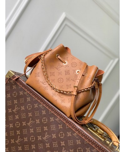 LOUIS VUITTON Bella