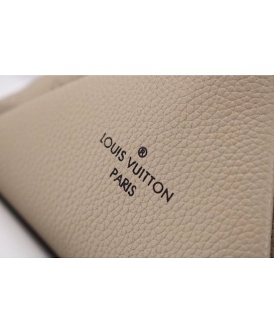 Louis Vuitton, Bags, Louis Vuitton Lv Beaubourg Hobo Mm Bag M5684