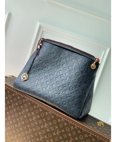 LOUIS VUITTON ARTSY MM