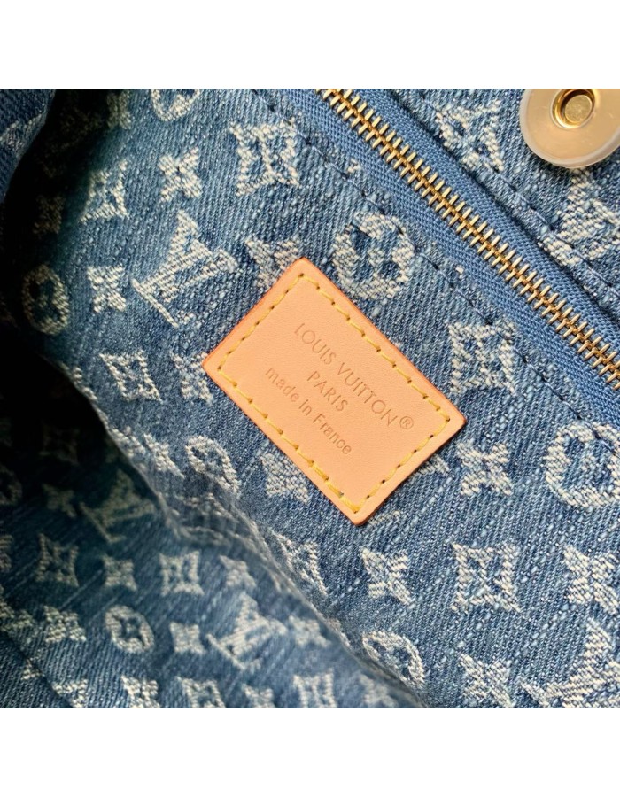 Carryall Cargo PM LOUIS VUITTON