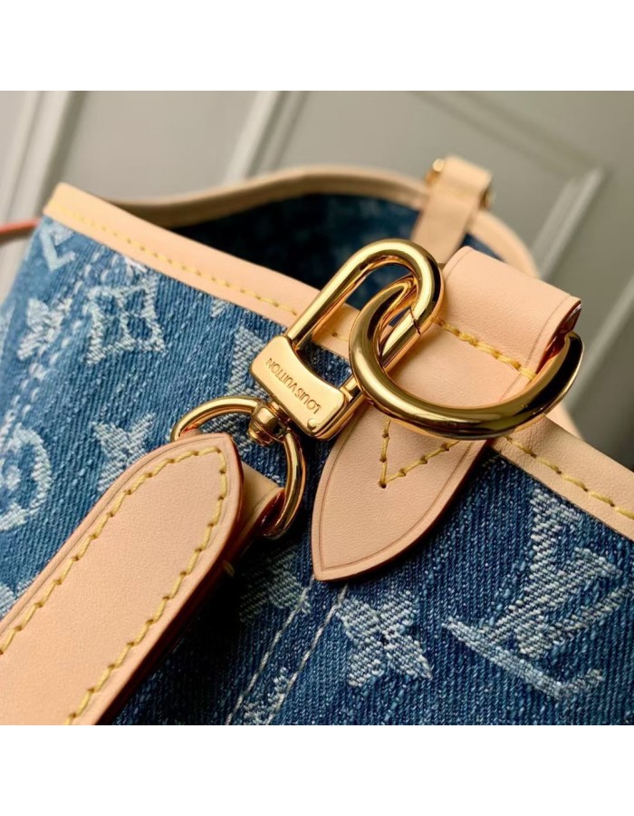 Carryall Cargo PM LOUIS VUITTON