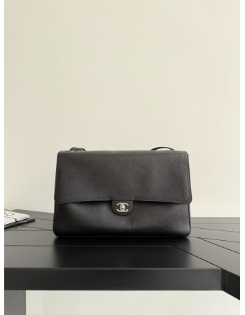 MAXI BORSA CON PATTA CHANEL