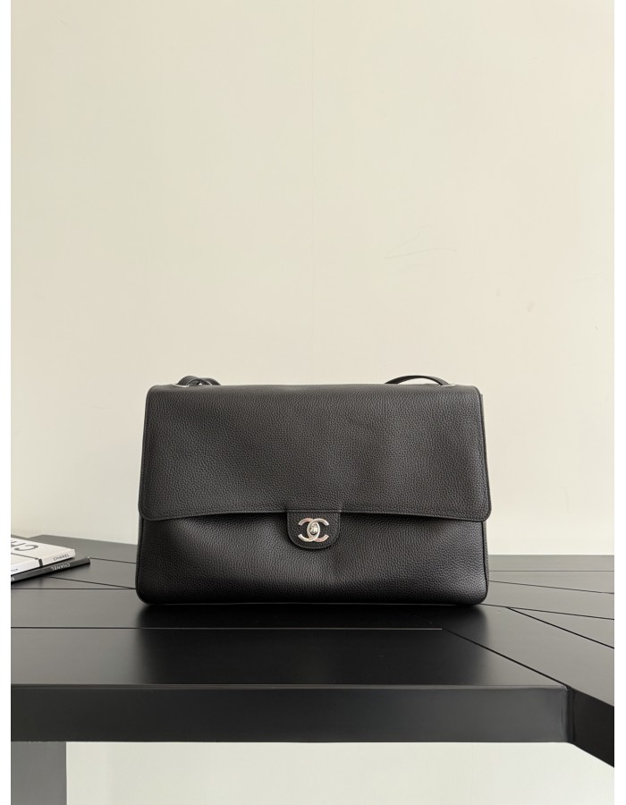 MAXI BORSA CON PATTA CHANEL