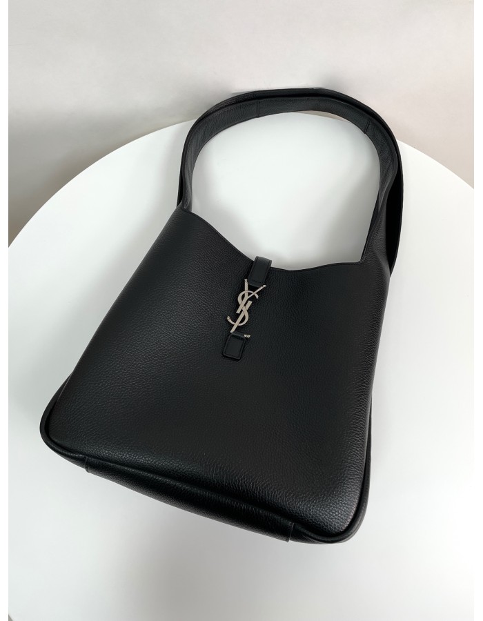 LE 5 À 7 BEA in morbida SAINT LAURENT