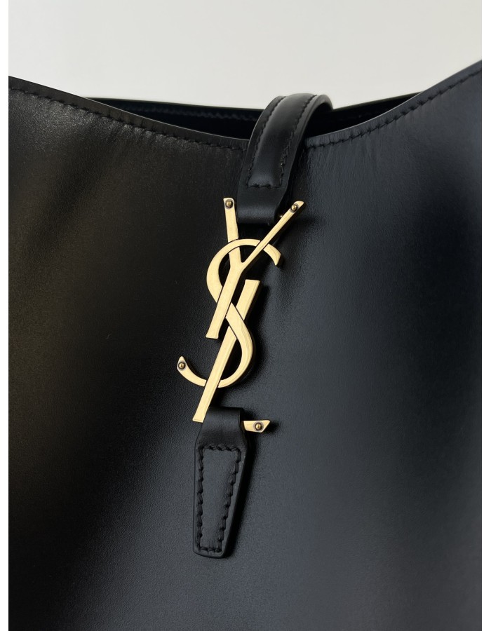 Le 37 SAINT LAURENT