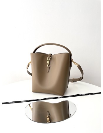 Le 37 SAINT LAURENT
