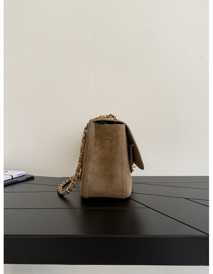 Maxi borsa con patta CHANEL