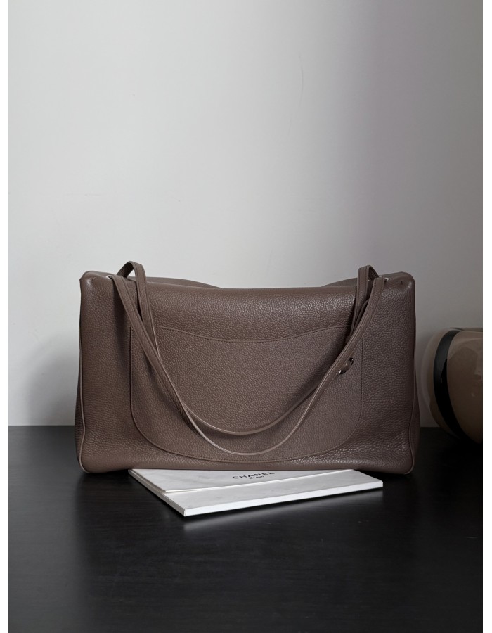 MAXI BORSA CON PATTA CHANEL